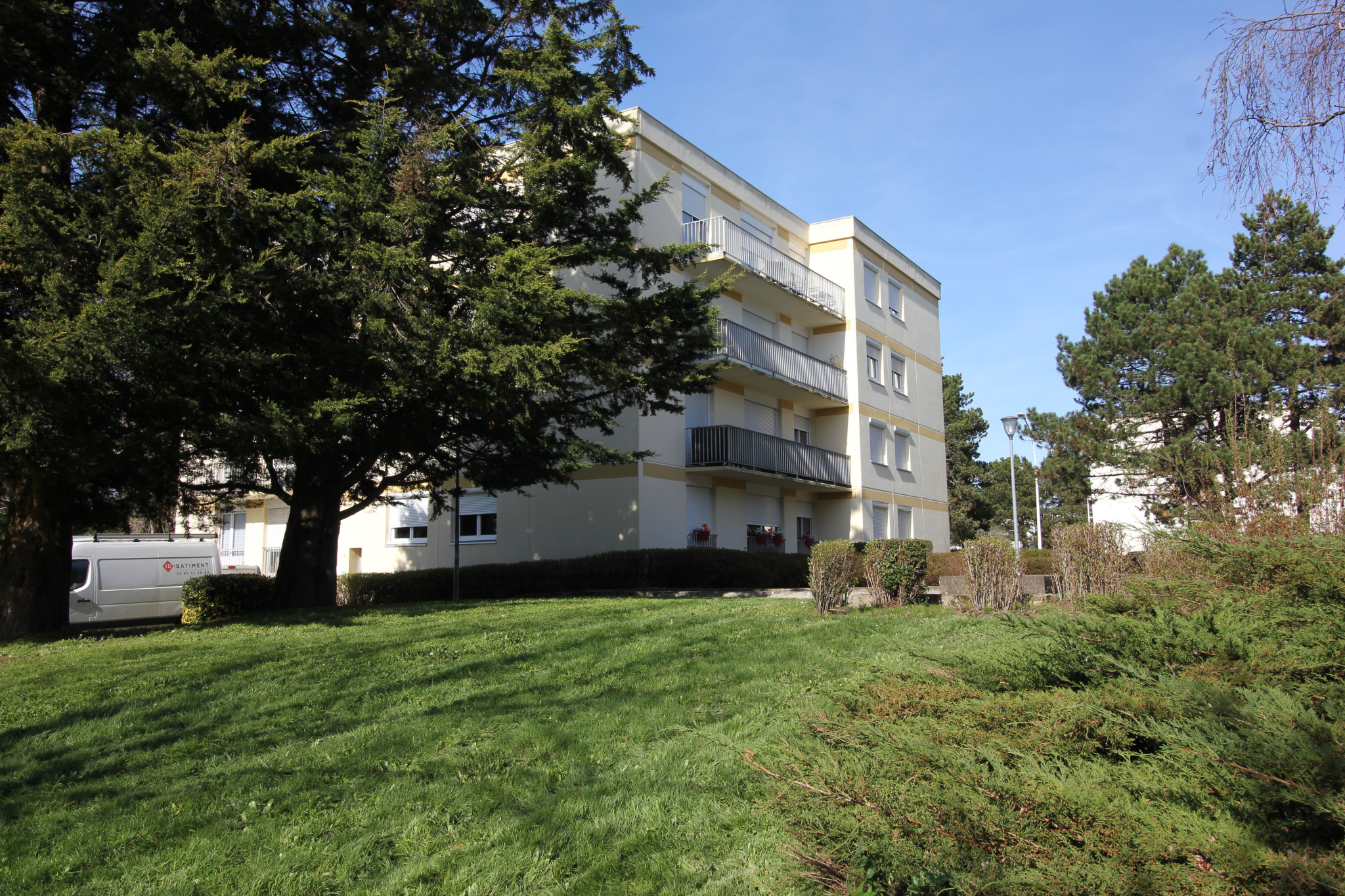 Lumineux appartement T4, rue de Guingamp, — photo 1